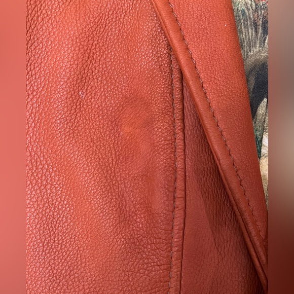 HOLD YOUR HORSES!!! Crazy vintage leather vest with horses on the inside!!! - Picture 5 of 7
